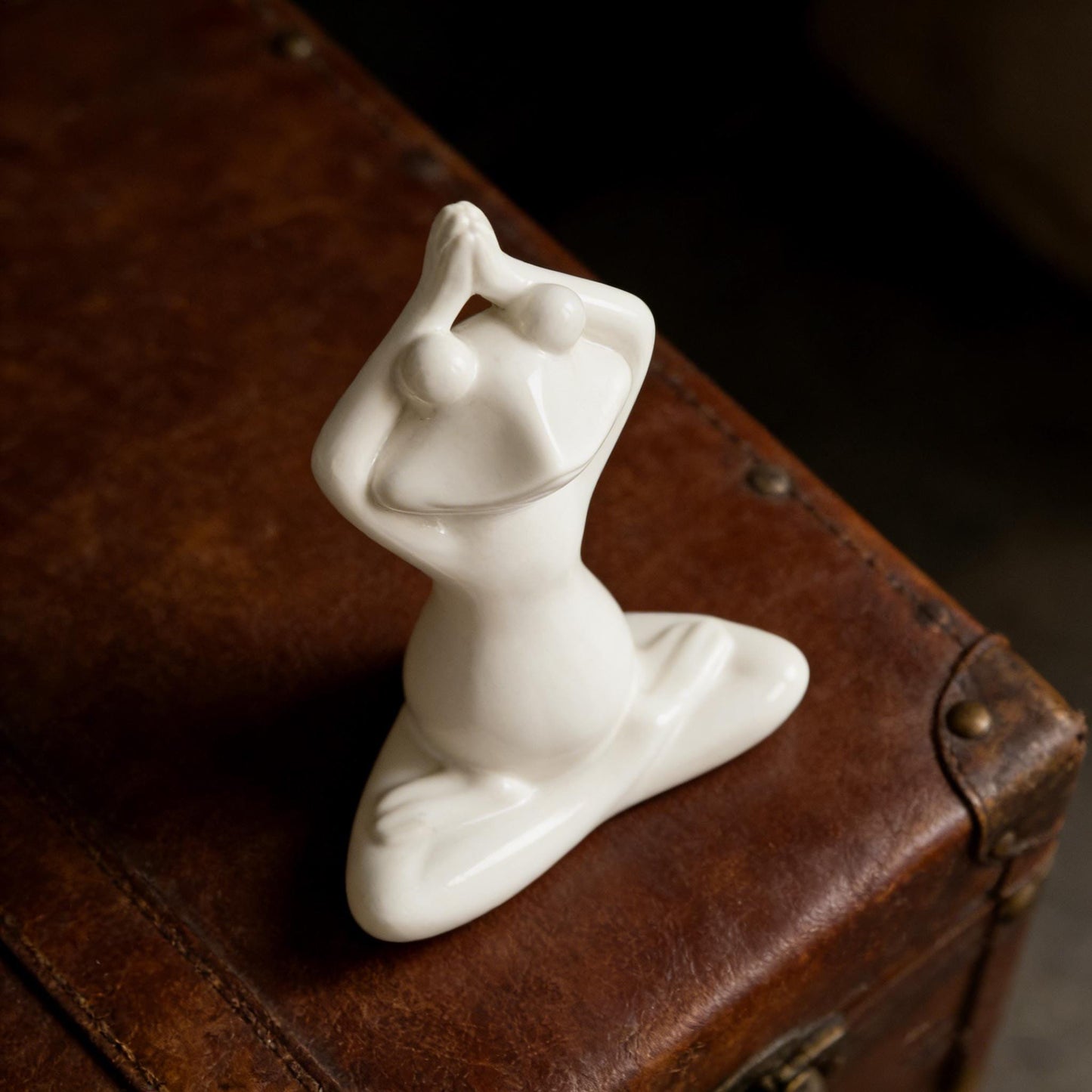 Ceramic Yoga Frog Figurine | Minimalist Yoga Frog Sculpture | Peaceful Frog in Lotus Pose | Boho Shelf Accent | Gift for Yoga Enthusiast