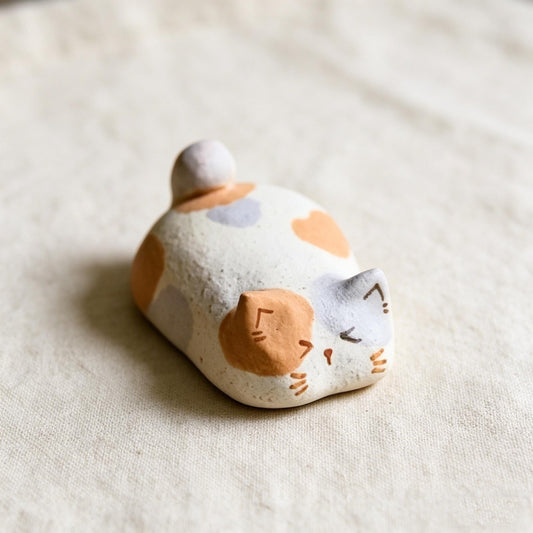 Calico Cat Figurine, Sleeping Cat Desk Decor, Handmade Clay Cat Ornament, Minimalist Cat Shelf Accent, Gift For Cat Lover, Cat Lover Gift